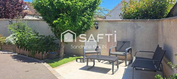 Maison en pierre rénovée avec dépendances, 5 pièces, terrain clos 1000m²