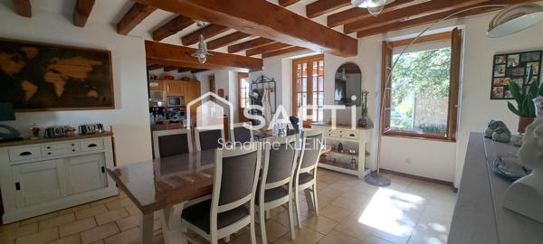 Maison en pierre rénovée avec dépendances, 5 pièces, terrain clos 1000m²