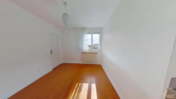 Fontaine-lès-Dijon Maison à vendre 7 pièces- 4 chambres 188m2 sur 800m2