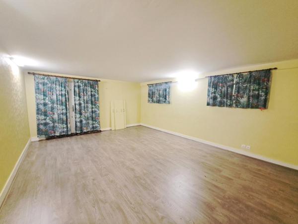 Maison à ALENCON, 61000 - 6 pièces 125m²