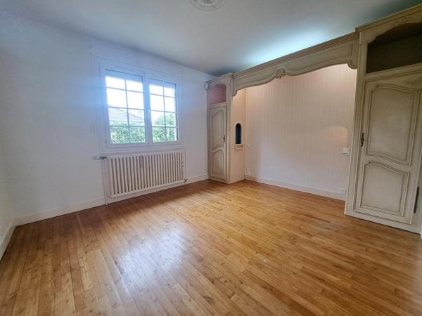 Maison à ALENCON, 61000 - 6 pièces 125m²