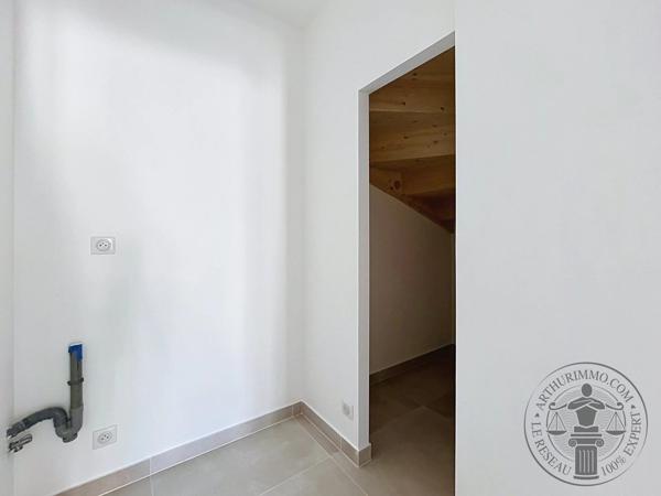 Vente                                                      Maison
                        
                     6 pièces                      106 m2                     à Dourdan