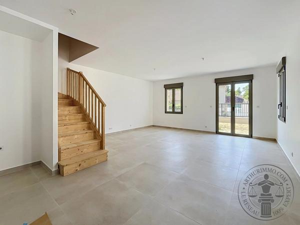 Vente                                                      Maison
                        
                     6 pièces                      106 m2                     à Dourdan