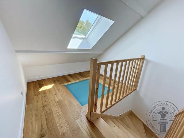 Vente                                                      Maison
                        
                     6 pièces                      106 m2                     à Dourdan