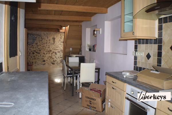 A Rians authentique maison de village Type 4 entièrement rénovée