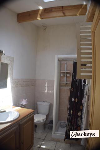 A Rians authentique maison de village Type 4 entièrement rénovée