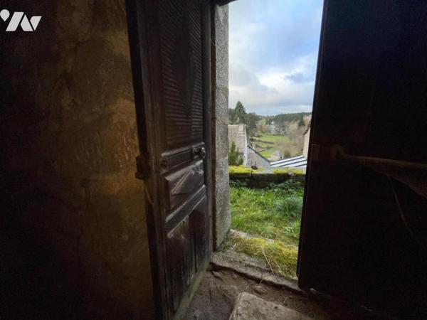 A VENDRE CORPS DE FERME A SERVERETTE