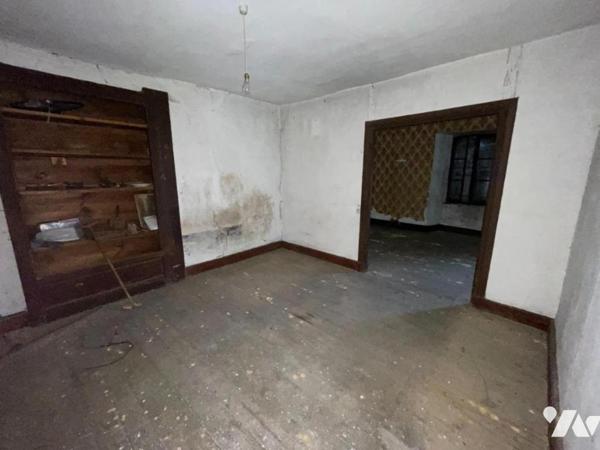 A VENDRE CORPS DE FERME A SERVERETTE