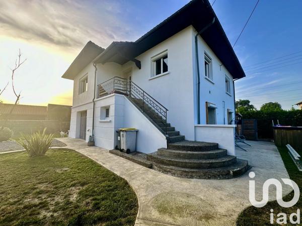 Maison 4 pièces de 110 m² à Orleix (65800)