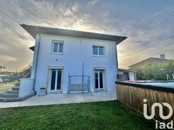 Maison 4 pièces de 110 m² à Orleix (65800)