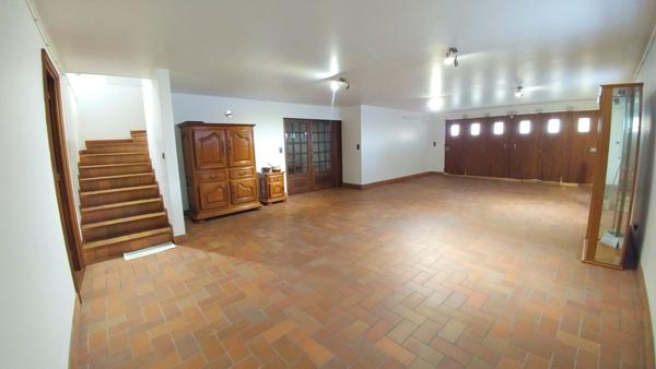 Argenteuil (95100) Rare sur les hauteurs d’Argenteuil – Maison de caractère avec vue panoramique sur Paris, grands volumes et for