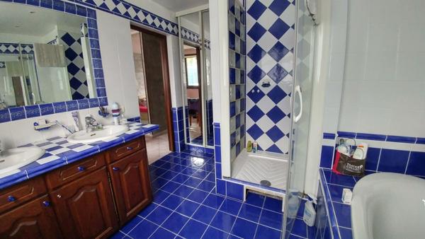 Argenteuil (95100) Rare sur les hauteurs d’Argenteuil – Maison de caractère avec vue panoramique sur Paris, grands volumes et for