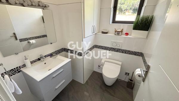 MAISON À VENDRE DE 7 PIÈCES DE 220,00 M²