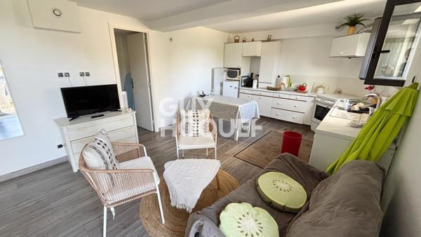 MAISON À VENDRE DE 7 PIÈCES DE 220,00 M²