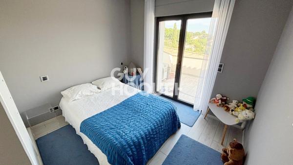 MAISON À VENDRE DE 7 PIÈCES DE 220,00 M²