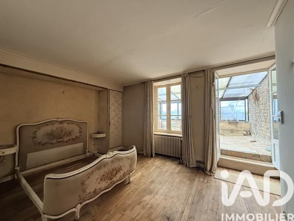 Maison à vendre 10 pièces 222 m² Ducey-Les Chéris