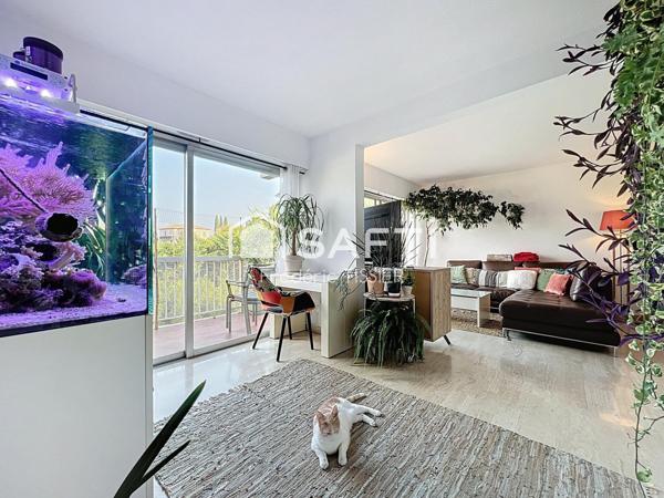 Grasse : Appartement 4 pièces en dernier étage.