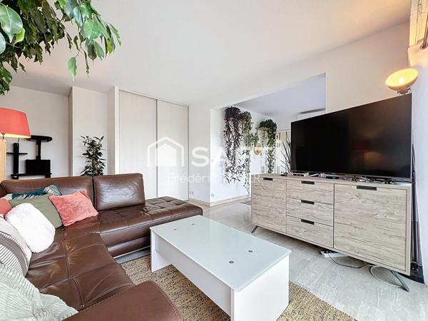 Grasse : Appartement 4 pièces en dernier étage.