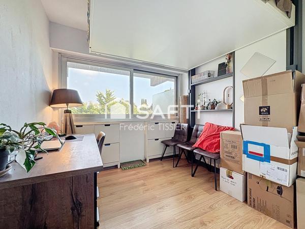 Grasse : Appartement 4 pièces en dernier étage.