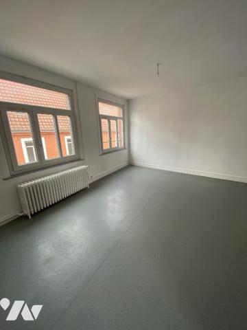 GUINES CENTRE APPARTEMENT DUPLEX F4