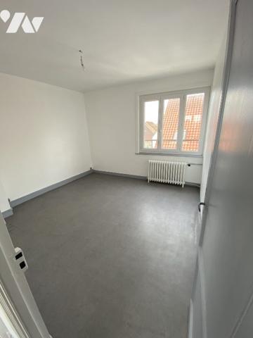 GUINES CENTRE APPARTEMENT DUPLEX F4