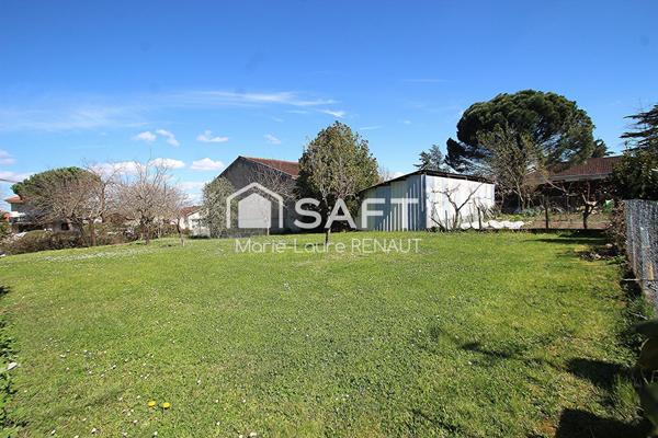 Terrain constructible - Hyper-centre - Au calme