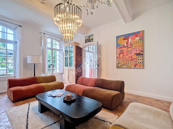 Maison Martigues Prestations luxueuses avec piscine