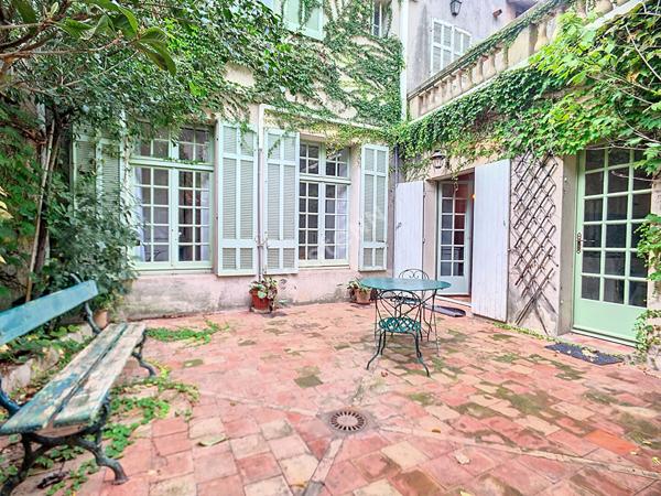 Maison Martigues Prestations luxueuses avec piscine