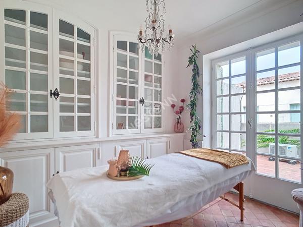Maison Martigues Prestations luxueuses avec piscine