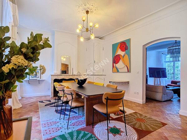 Maison Martigues Prestations luxueuses avec piscine