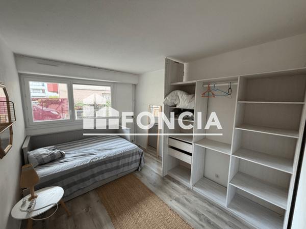 Location Appartement meublé 3 pièces 76 m² - 184 RUE EMILE COMBES Bordeaux 33000