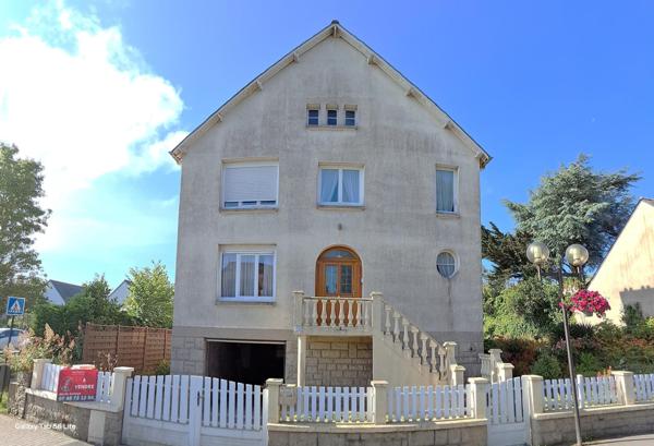 Maison à SAINT-MELOIR-DES-ONDES, 35350 - 8 pièces 163m²