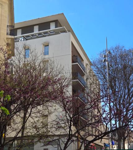 Marseille (13), joli studio meublé en résidence étudiante récente et sécurisée.