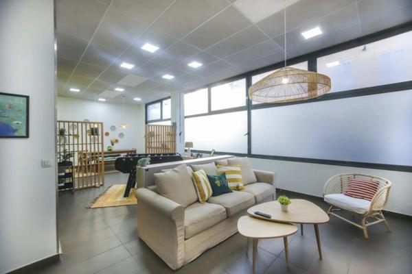 Marseille (13), joli studio meublé en résidence étudiante récente et sécurisée.