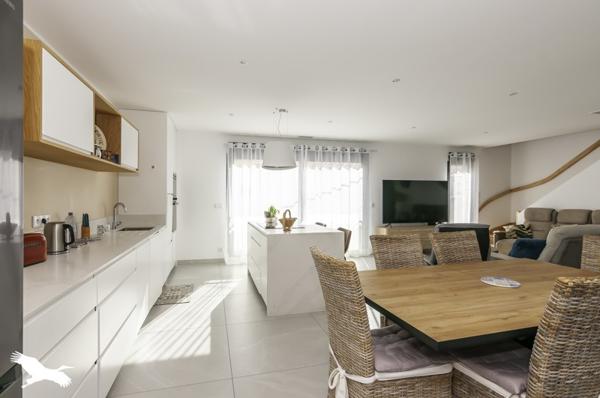 Maison à vendre |                                       Mèze |                                        5 pièces  |  144 m²