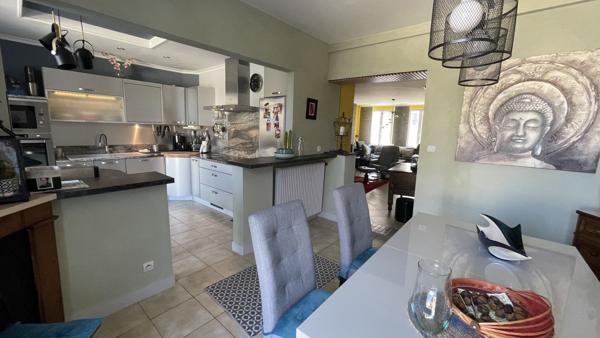 Maison 10 pièces 161.18 m2