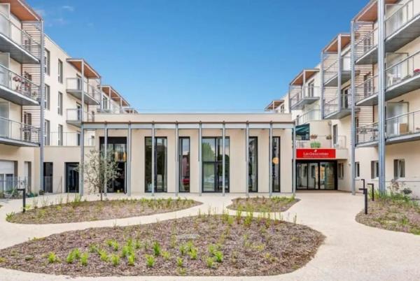 INVESTISSEMENT LOCATIF – MORANGIS – Résidence Séniors Zenitude Les Girandières de Morangis - 6.42 % de rentabilité
