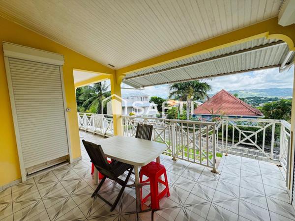 Maison comprenant 2 T4 sur terrain de 585m2