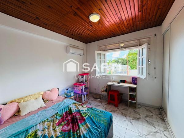 Maison comprenant 2 T4 sur terrain de 585m2