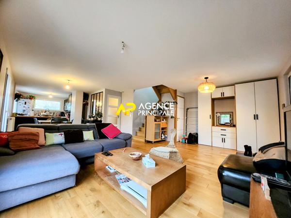 A ARGENTEUIL, Marché des Côteaux, Maison 6 pièces, 4 chambres, 2 bureaux de 135m² . €449 900 ** - Référence 4369