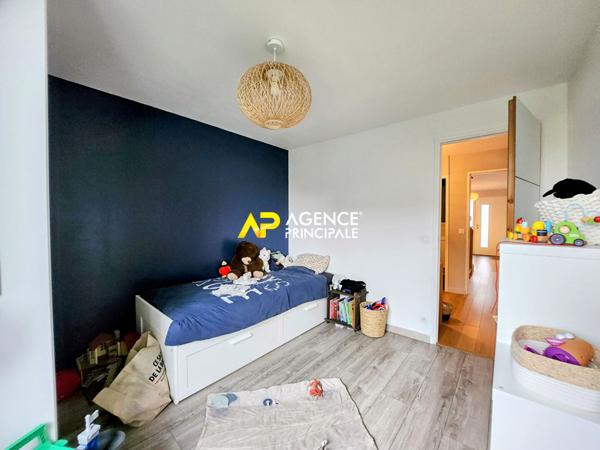 A ARGENTEUIL, Marché des Côteaux, Maison 6 pièces, 4 chambres, 2 bureaux de 135m² . €449 900 ** - Référence 4369
