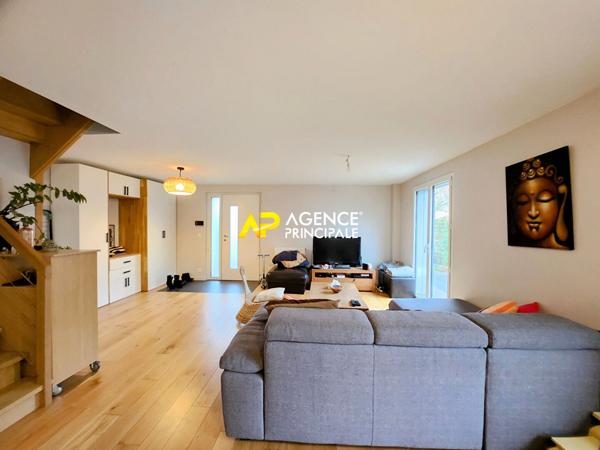 A ARGENTEUIL, Marché des Côteaux, Maison 6 pièces, 4 chambres, 2 bureaux de 135m² . €449 900 ** - Référence 4369