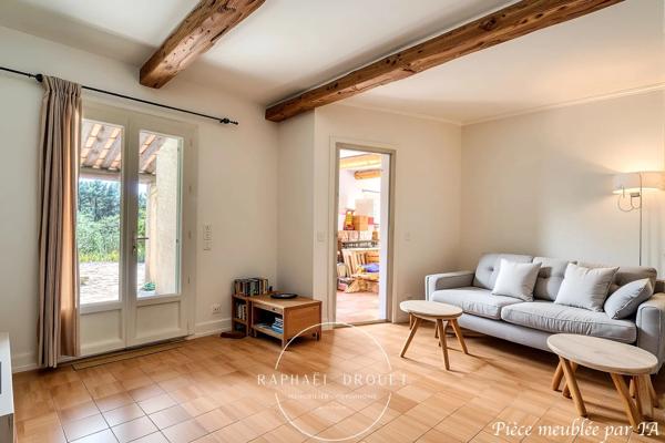 AU CŒUR DE LA CAMPAGNE DU LUBERON – PROPRIETE DE 208 M2 AVEC PISCINE SUR 5600 M2 DE TERRAIN