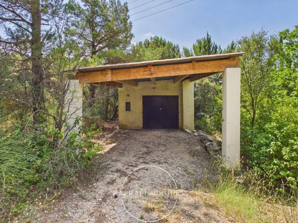 AU CŒUR DE LA CAMPAGNE DU LUBERON – PROPRIETE DE 208 M2 AVEC PISCINE SUR 5600 M2 DE TERRAIN
