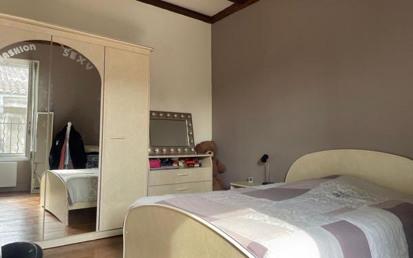 Maison à vendre    6 pièces •  Donzère