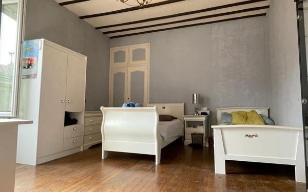 Maison à vendre    6 pièces •  Donzère