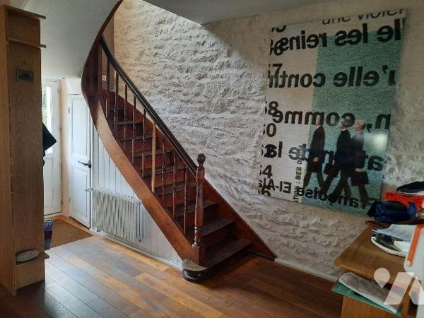 Au coeur de Cancale, à cinq minutes à pied des plages, des promenades du GR 34 et des commerces...