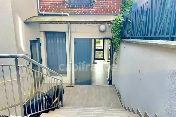 Appartement à louer 2 pièces en excellent état LES RIGOLLOTS - FONTENAY SOUS BOIS (94) - Bail meublé