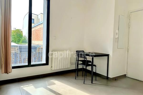 Appartement à louer 2 pièces en excellent état LES RIGOLLOTS - FONTENAY SOUS BOIS (94) - Bail meublé