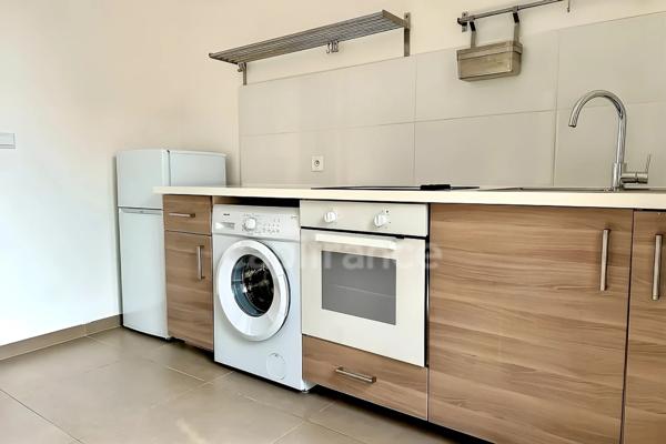 Appartement à louer 2 pièces en excellent état LES RIGOLLOTS - FONTENAY SOUS BOIS (94) - Bail meublé